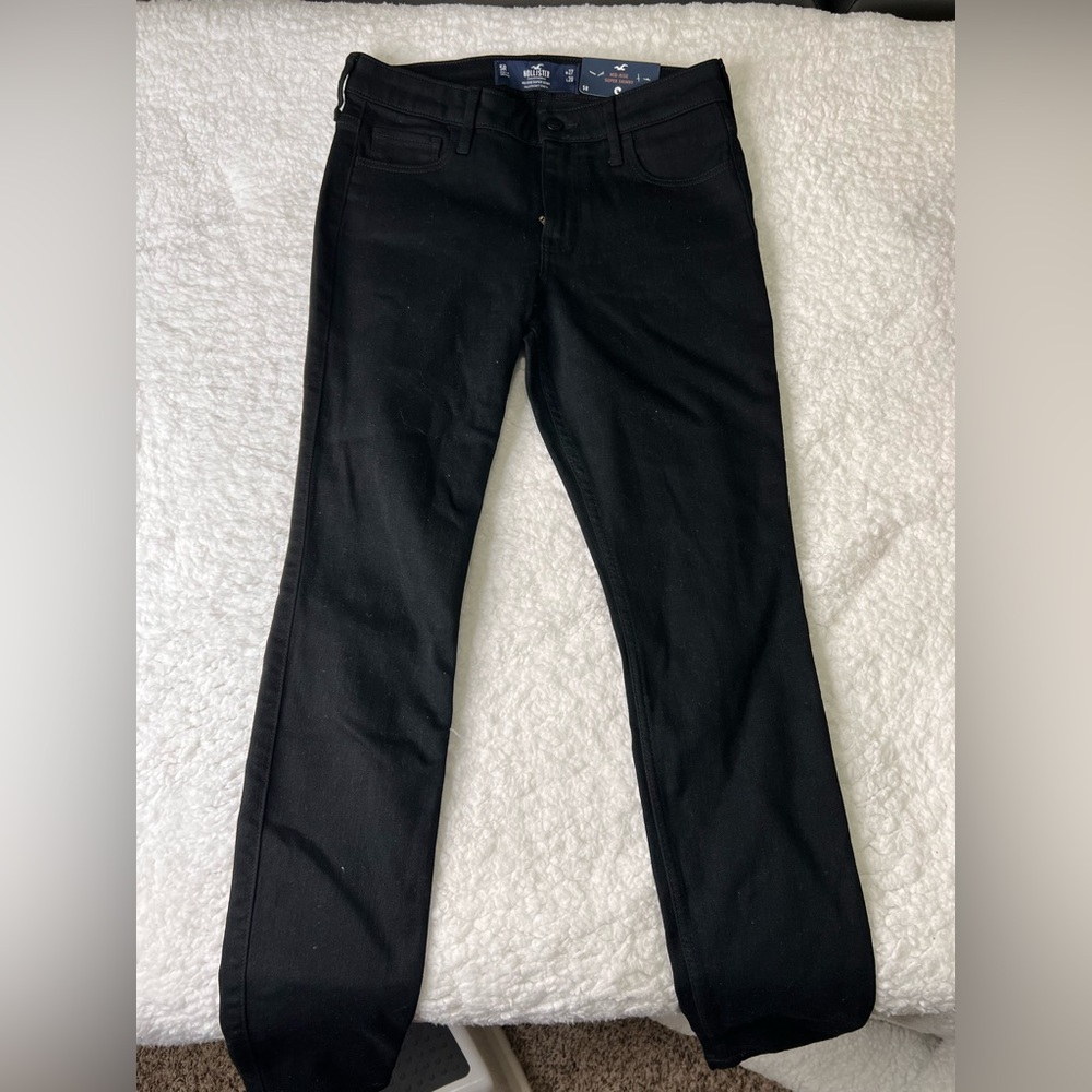 Hollister mid-rise super skinny black jeans